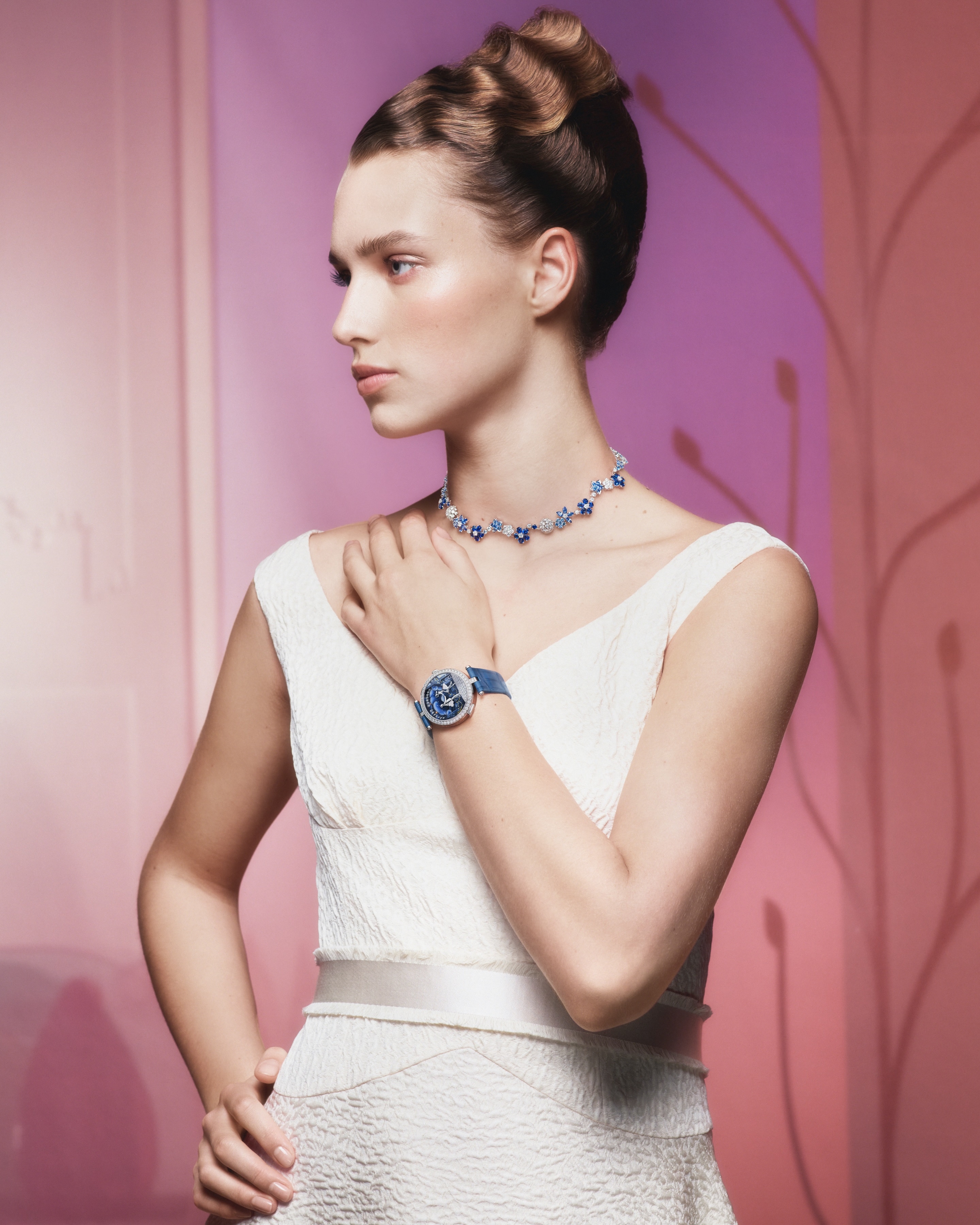 Lady Arpels Bal des Amoureux Automate watch. Rhodium plated 18K white gold, diamonds, enamel. Self-winding mechanical movement, retrograde, automaton and on-demand animation. Poetic Complications® collection, Van Cleef & Arpels.